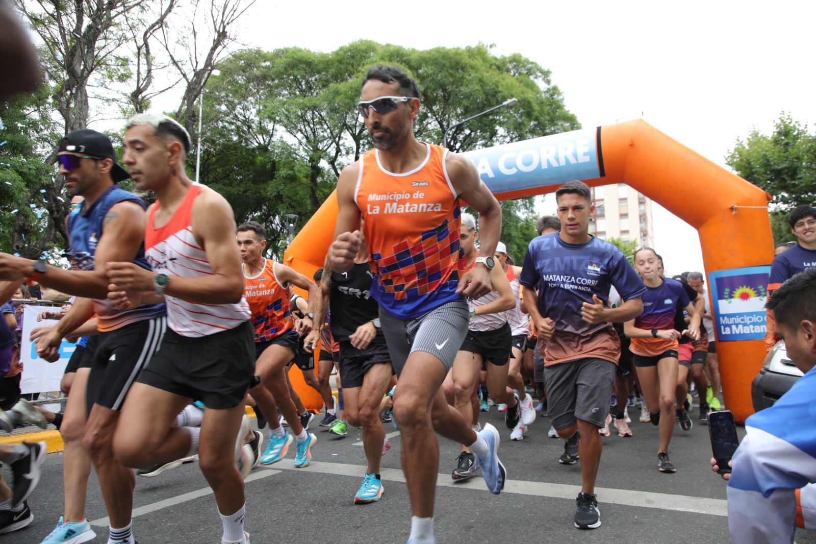 Más de 3 mil vecinas y vecinos presentes en la última carrera del año 